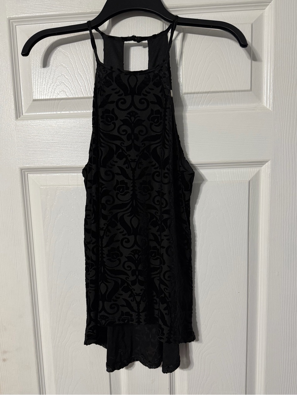 NWT Francesca’s Black Patterned Velvet Burnout Halter Top